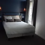 Hotel Le Petit Cosy Parigi