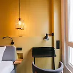 Hotel Le Petit Cosy Parigi
